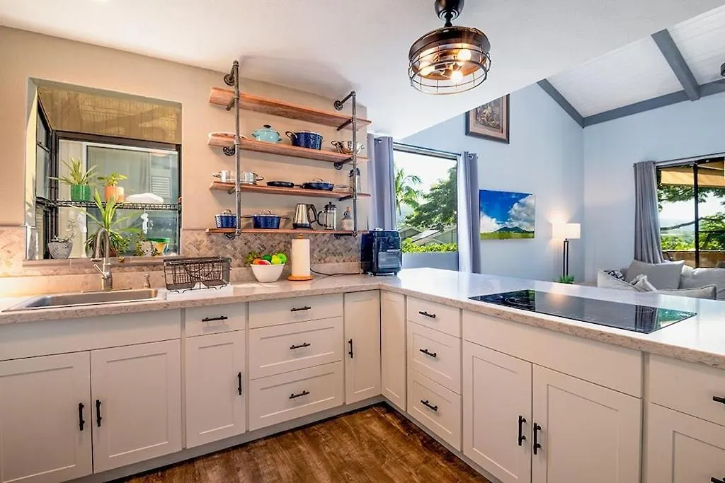 New! Kailua Bay Resort 2-306 - Beautifully Renovated Two-Story Condo With Primary Suite In Loft Kailua-Kona